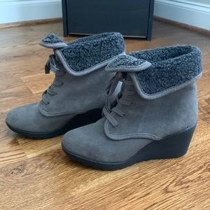 White Mountain Medium Heel Booties